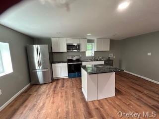 Building Photo - 8 Carl Pl