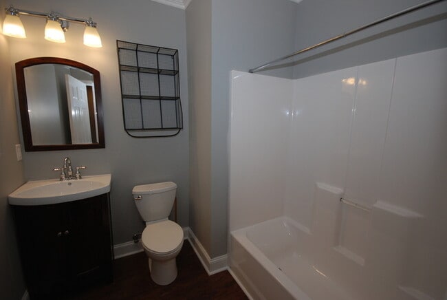 Building Photo - Oversized Executive Style Home with Finish...