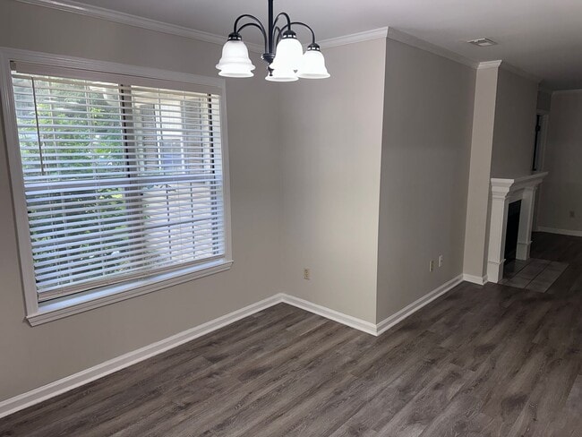 Building Photo - Beautiful Bevington Pines Three Bedroom Duplex