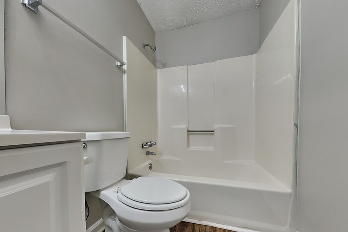 Building Photo - 2093 Drake Ct