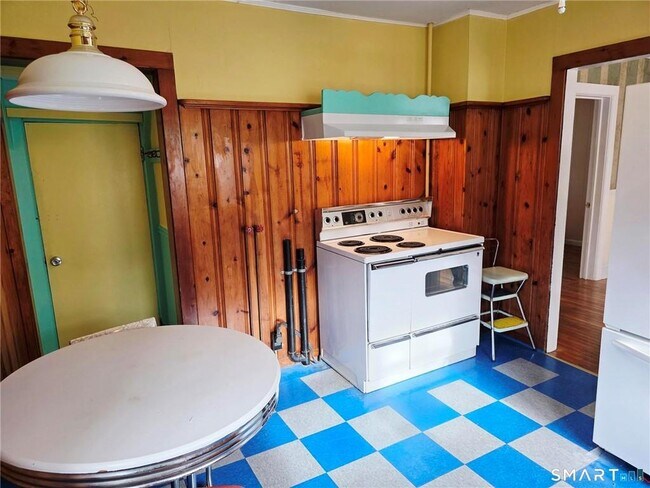 Building Photo - 22 Stillman Ave