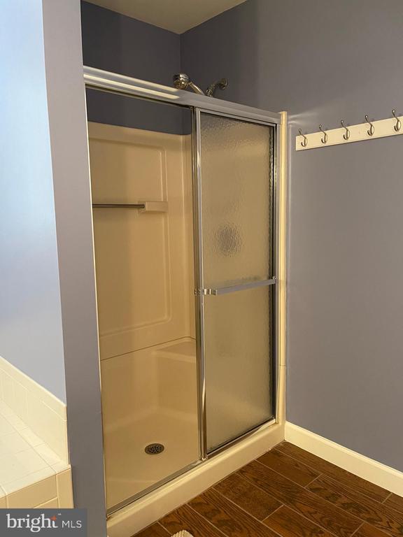 Building Photo - 821 Hinchley Run