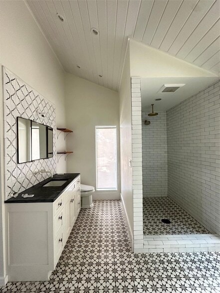 Building Photo - 5206 Scenic View Dr