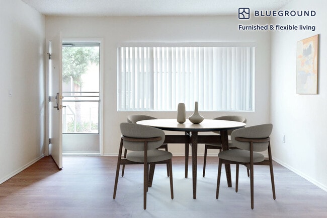 Building Photo - 12017 Goshen Ave