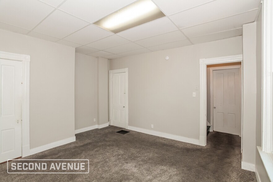 Building Photo - 1233 Dewey Ave