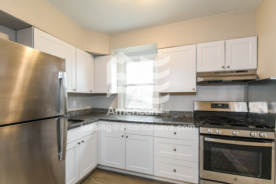 Building Photo - 808 Marion Pl