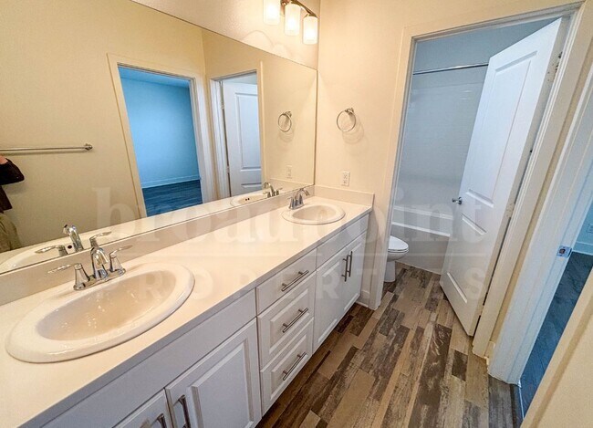 Building Photo - 35759 Garrano Ln