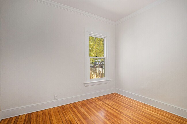 Building Photo - Beautifully Remodeled Home in Cherry Creek