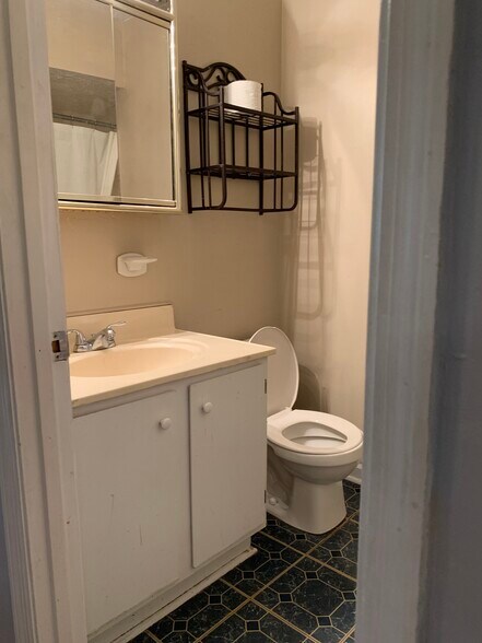 Building Photo - 3201 Catskill Ct