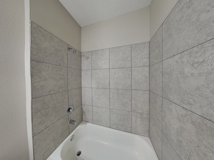 Building Photo - 1403 Flatwood St