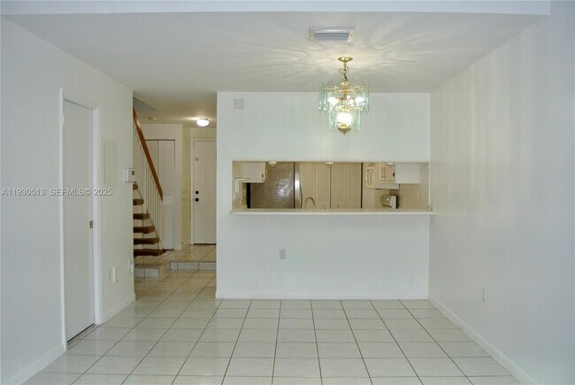 Building Photo - 6420 SW 138th Ct