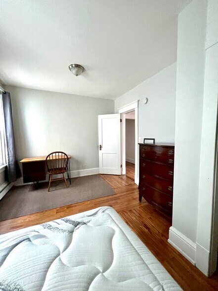 Building Photo - 2338 16th St