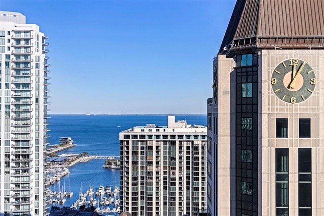 Building Photo - 275 1st Ave S