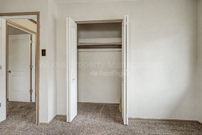 Building Photo - 4204 Hoyt St