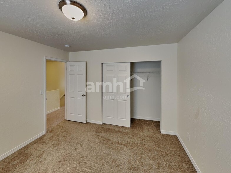 Building Photo - 1934 S 725 E