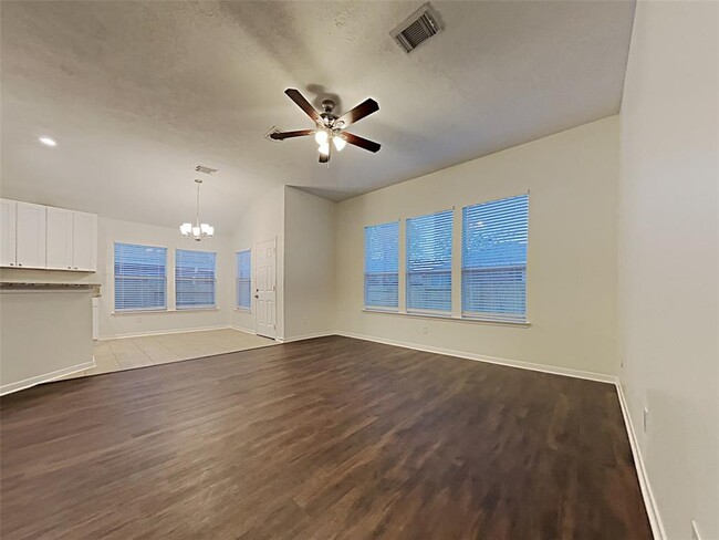 Building Photo - 30114 Saw Oaks Dr