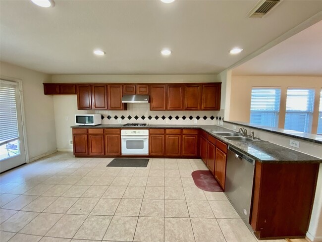Building Photo - 9414 Glendown Ln