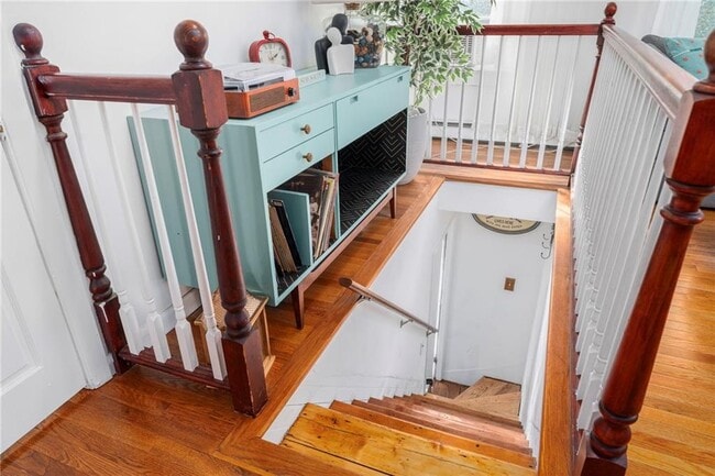 Building Photo - 183 Wood St