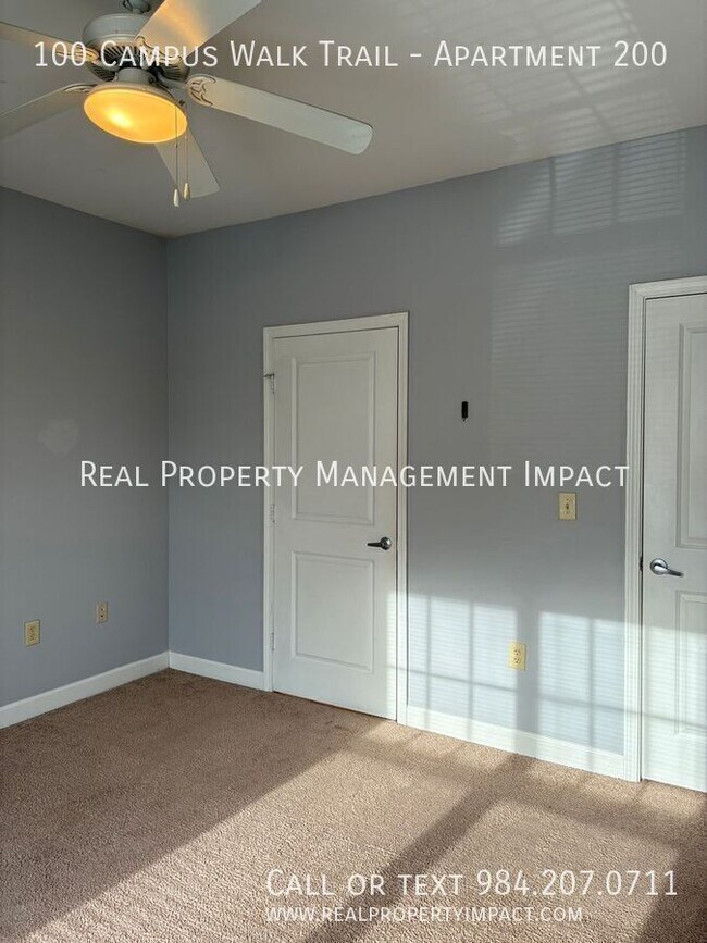 Building Photo - 100 Campus Walk Trl