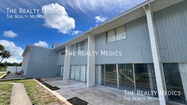 Building Photo - 1010 N Fiske Blvd