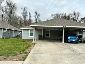 Building Photo - 628 Luke St