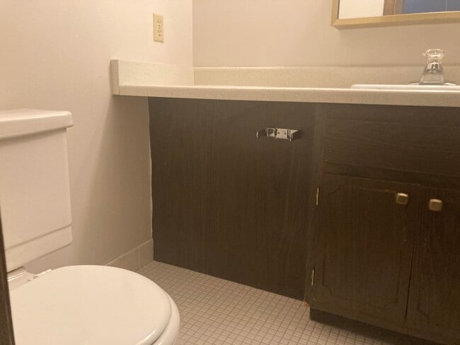 Building Photo - 6167 W Cold Spring Rd