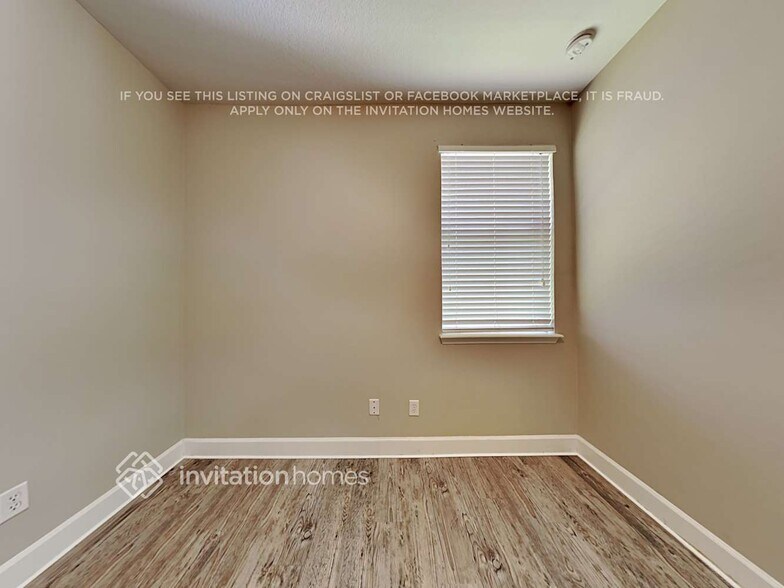 Building Photo - 12243 Woodbend Ct