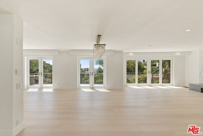 Building Photo - 1404 Devlin Dr