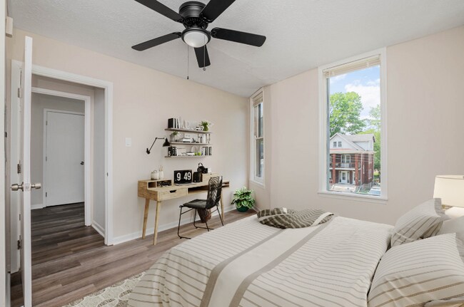 Building Photo - 3030 Cleinview Ave