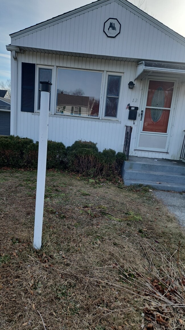Building Photo - 12 Dalton Ave