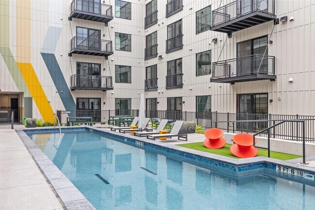 Building Photo - 4315 S Congress Ave