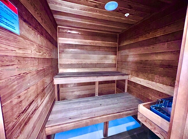 Building Photo - 2080 S Ocean Dr