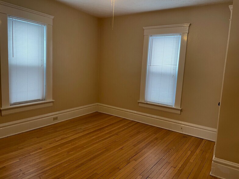 Building Photo - 89 Dick Ave