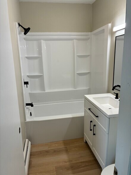 Building Photo - 41 White St