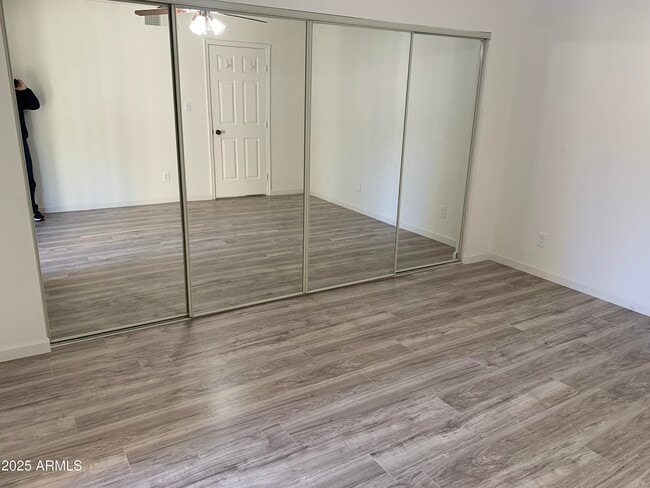 Building Photo - 9445 N 94th Pl