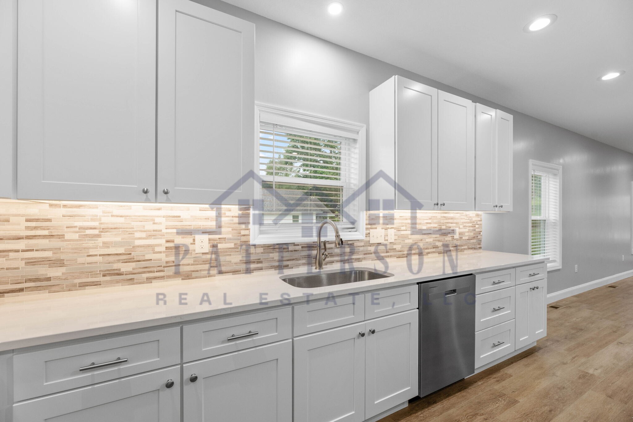 Building Photo - 2544 Bernhurst Dr