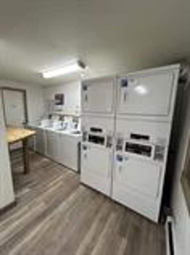 Building Photo - Downtown Breck 1bed/1bath.
