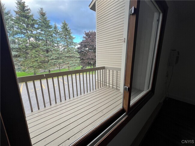 Building Photo - 29 Hillside Ave