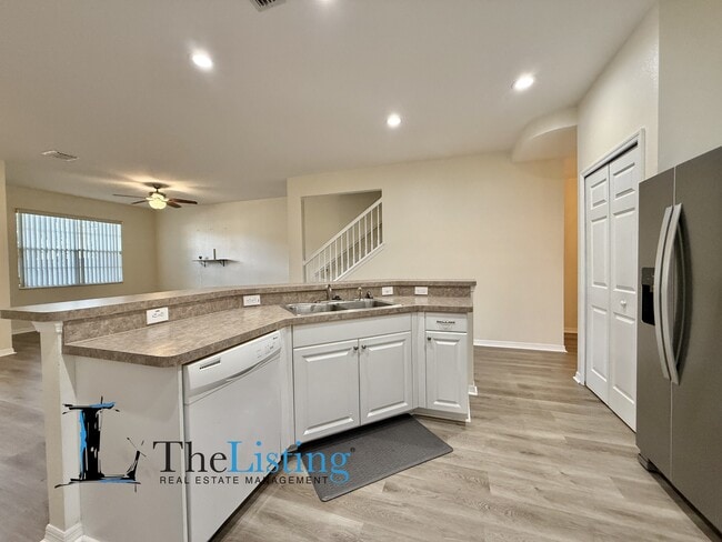 Building Photo - 4052 Alan Dr