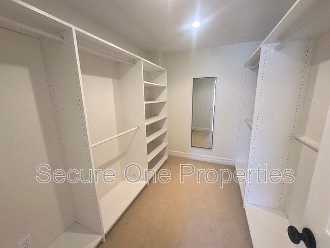 Building Photo - 3880 Via Verde