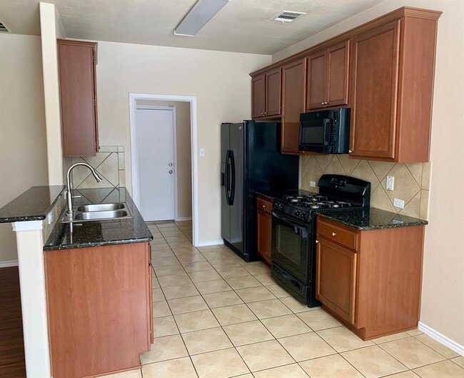 Building Photo - 1509 Huckleberry Ln