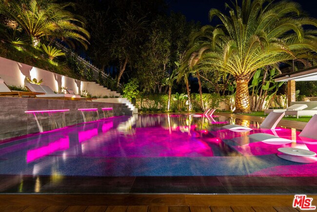 Building Photo - 25879 Chalmers Pl