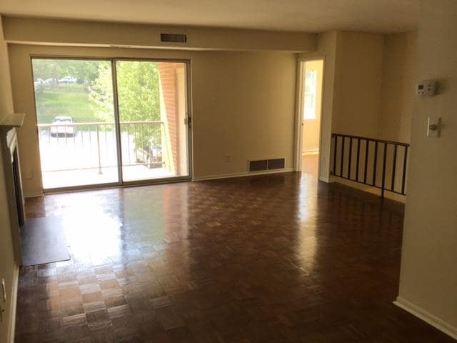 Building Photo - 460 Old Forge Crossing