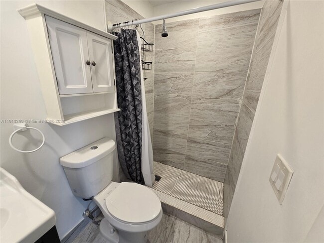 Building Photo - 1629 SW 6th St