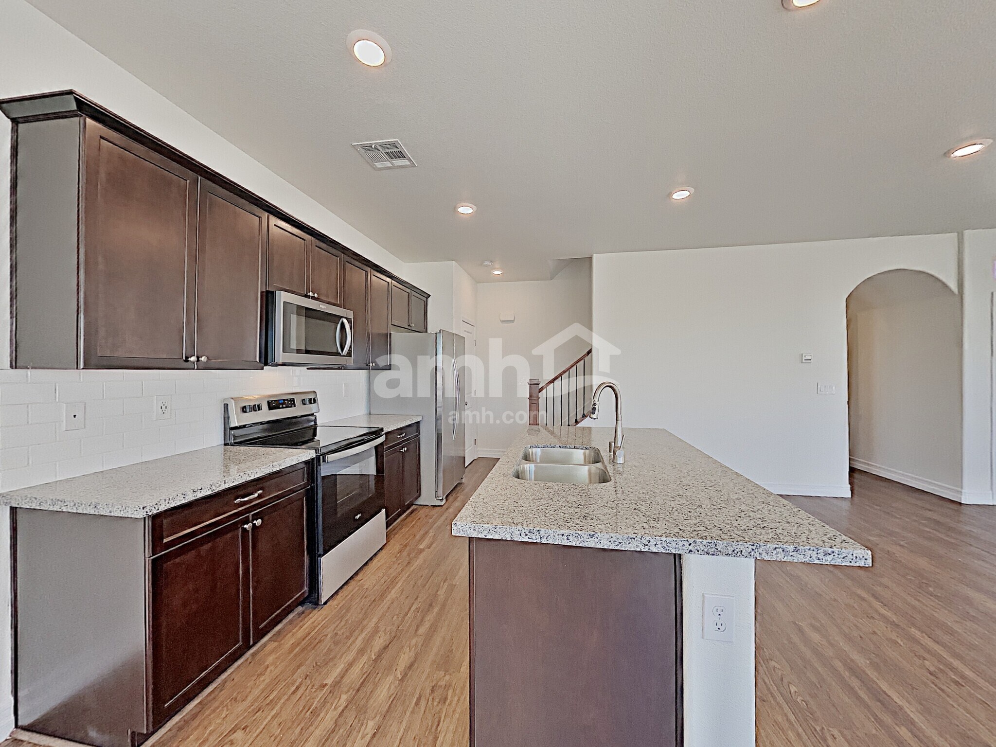 Building Photo - 4702 Tree Swing St