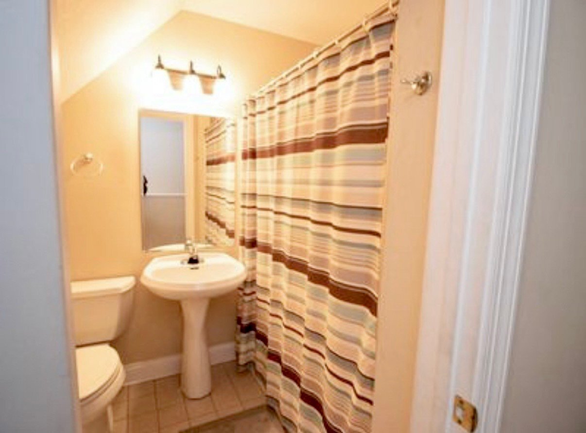 Building Photo - 812 Westin Ct