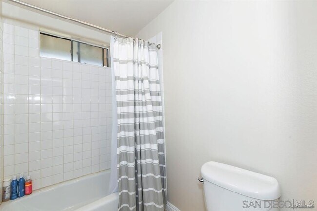 Building Photo - 10470 Ridgewater Ln