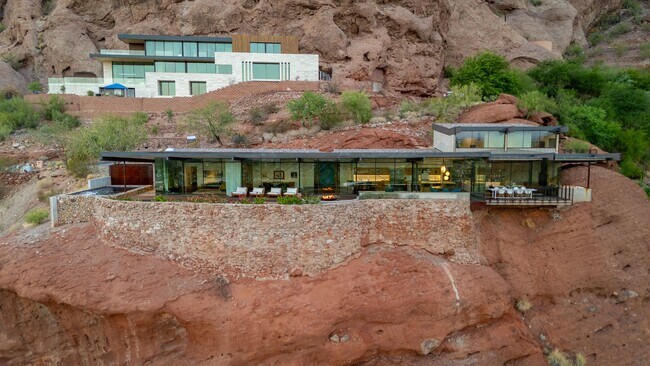 Building Photo - 4925 E Red Rock Dr