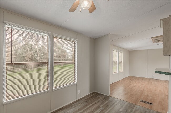 Building Photo - 1345 FM 405