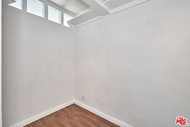 Building Photo - 5425 Santa Monica Blvd